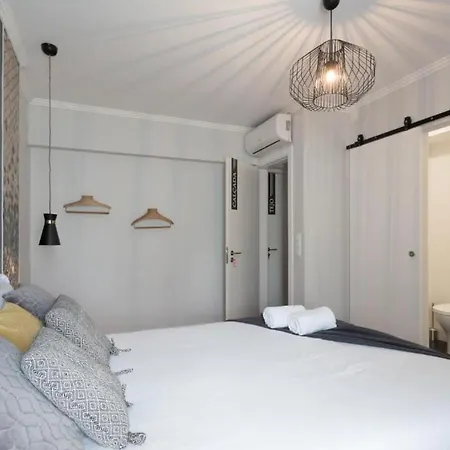 Airport Charming By Lovelystay