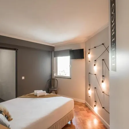 Airport Charming By Lovelystay *