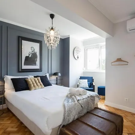 Airport Charming By Lovelystay *