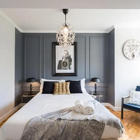 Apartman Airport Charming By Lovelystay *