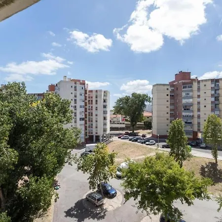 Airport Charming By Lovelystay *